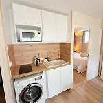 Le Cocon De - T2 Cosy, Grande Terrasse Rez De Jardin, Clim, Parking Proche 公寓