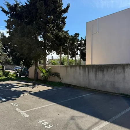 Apartmán Le Cocon De - T2 Cosy, Grande Terrasse Rez De Jardin, Clim, Parking Proche Sète