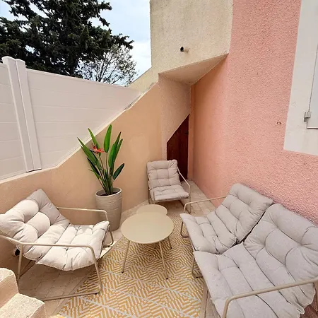 Le Cocon De - T2 Cosy, Grande Terrasse Rez De Jardin, Clim, Parking Proche
